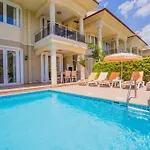 Calis'ta Denize Sifir 8 Kisilik Pearl 4 Villa *