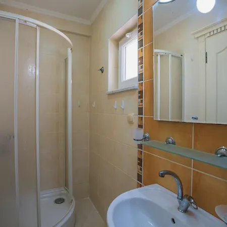 Calis'ta Denize Sifir 8 Kisilik Pearl 4 别墅