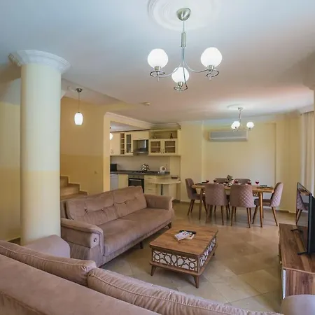 Calis'ta Denize Sifir 8 Kisilik Pearl 4 Villa Fethiye